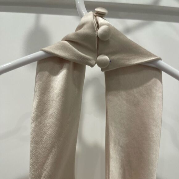 Elliatt X Revolve Larina Halter Maxi Dress in Pearl.Size L - Picture 8 of 16